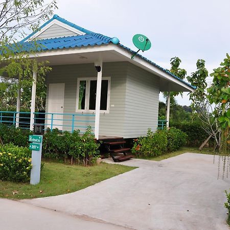 Poon Suk Resort Prachinburi Na Di Exterior foto