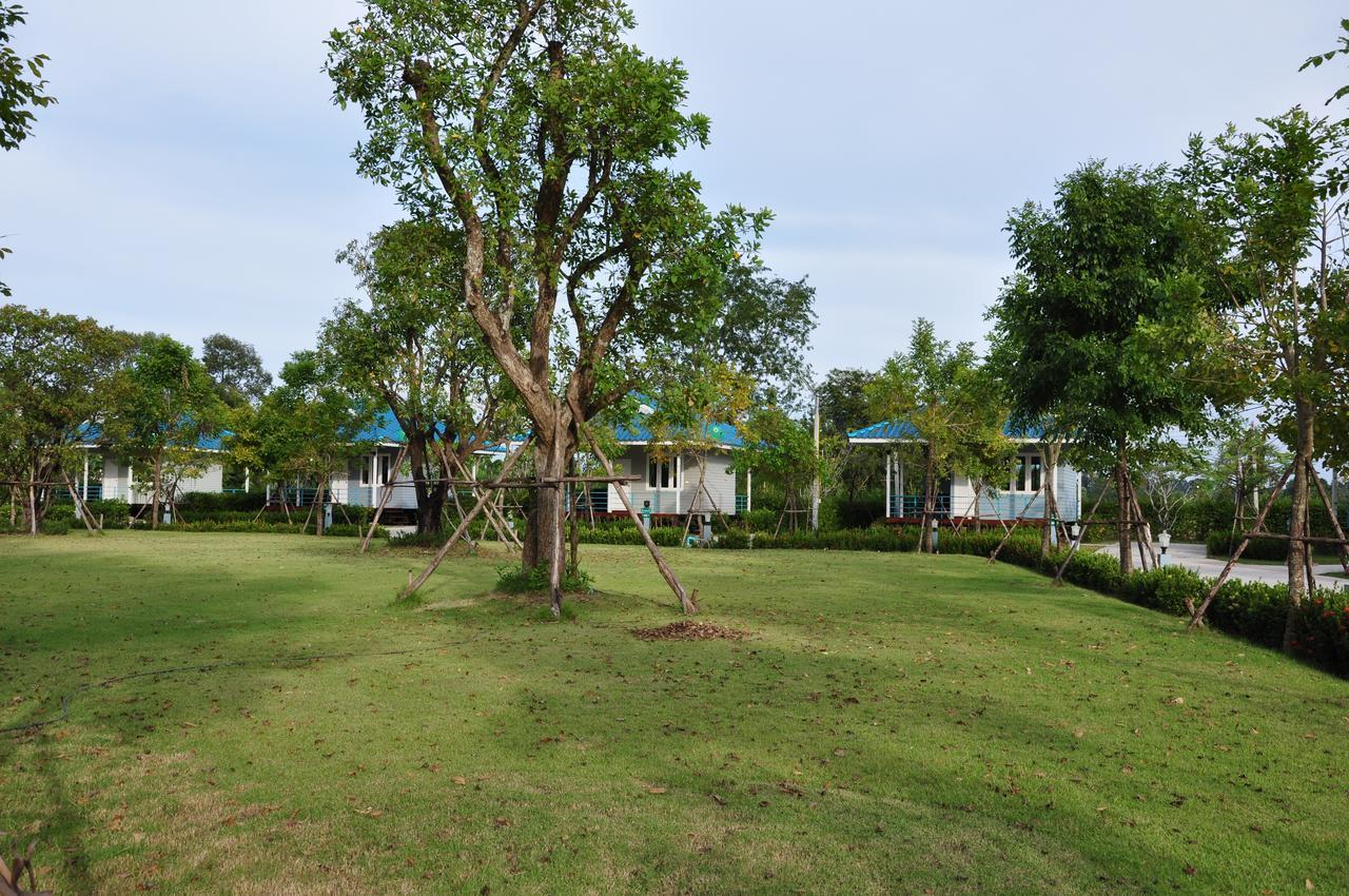 Poon Suk Resort Prachinburi Na Di Exterior foto